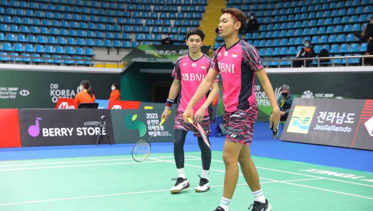 Pasangan ganda putra Indonesia, Fajar Alfian dan Muhammad Rian Ardianto di Korea Open 2022. Foto: PBSI Copyright: © PBSI