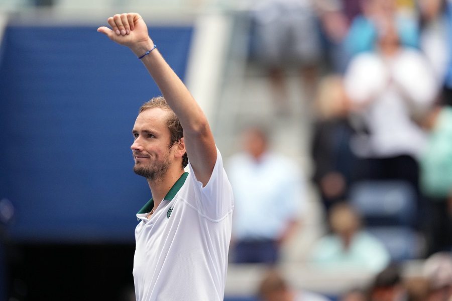 https: img.okezone.com content 2022 04 21 40 2583122 atlet-rusia-dan-belarusia-dilarang-tampil-di-wimbledon-atp-dan-wta-mengecam-X0R8LqSGdd.jpg